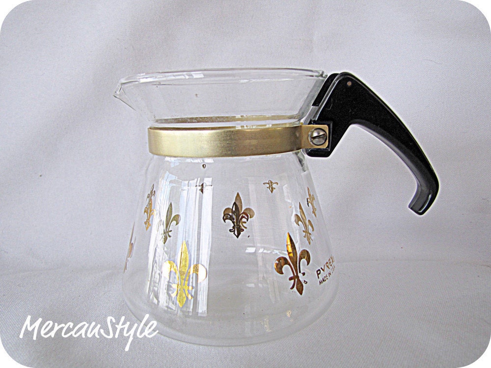 Pyrex Coffee pot with gold fleur-de-lis pattern