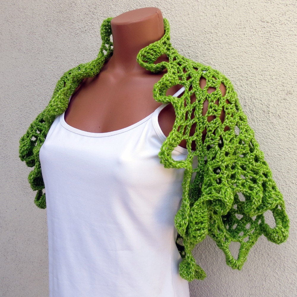 SPRING GREEN Peepholes Shrug - Medium/Large - bright grass green with a hint of white - OOAK