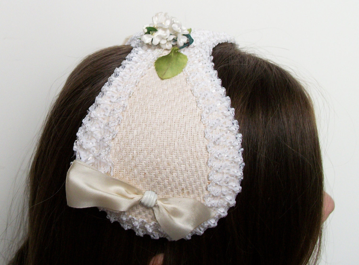 Vintage White and Green Leaf Flowered Fascinator Headpiece Hat - Beautiful for Flower Girl or Easter Hat