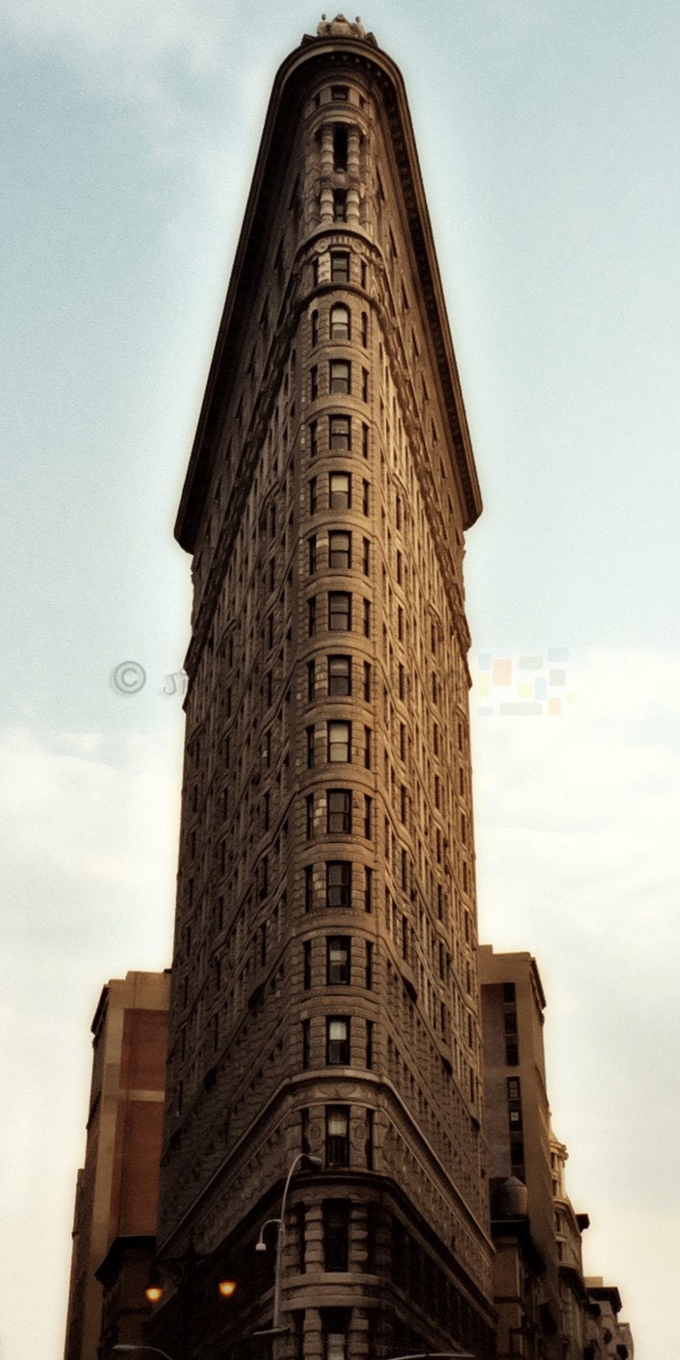Items similar to Flatiron Building - New York Historic Skyscraper Photo