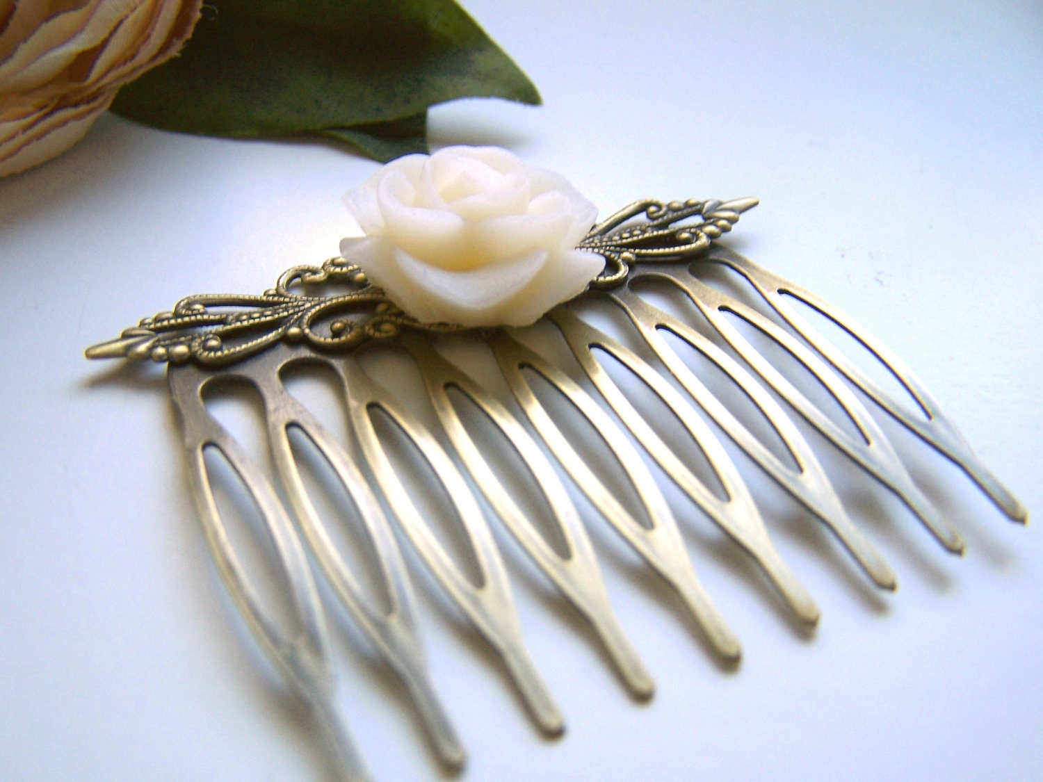 Cream Rose Hair Comb