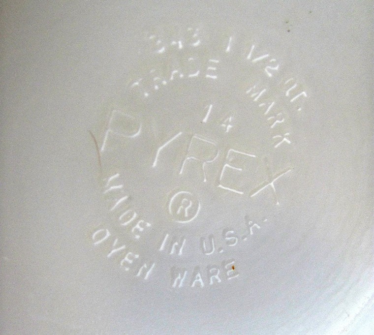 pyrex mixer bowl set fish scales arches art deco mod 70s kitchen hard to find