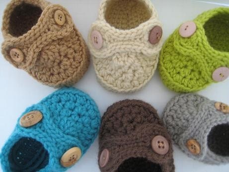 Boy's Striders Crochet Baby Booties Pattern ( pdf pattern)-4 sizes