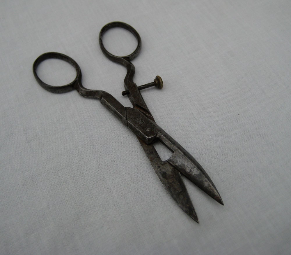 Petite R.J. Roberts Embroidery Scissors