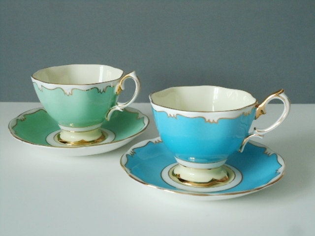 A Stunning Pair of Deco Royal Albert Teacups and Saucers