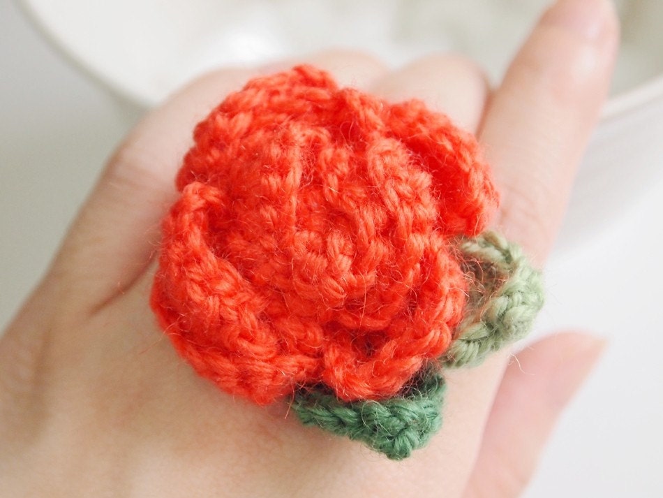 Hand Crocheted Flower Ring - Rosa in Orangered