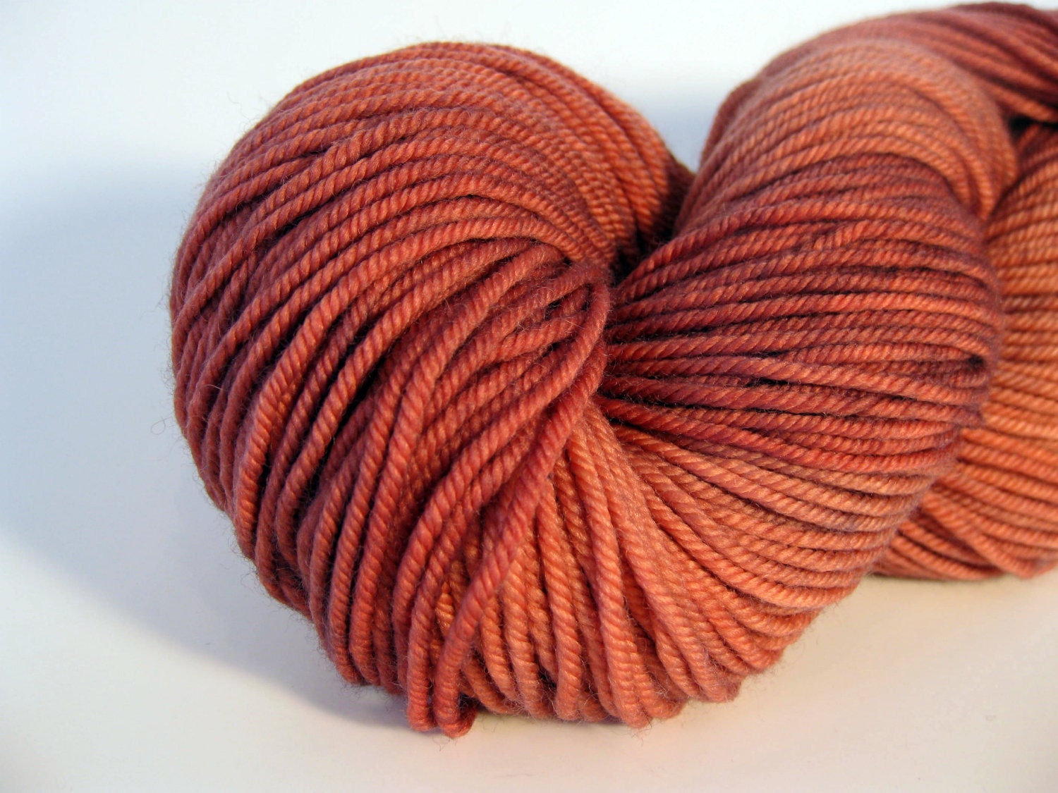 Hand dyed yarn, worsted weight - Maple rose