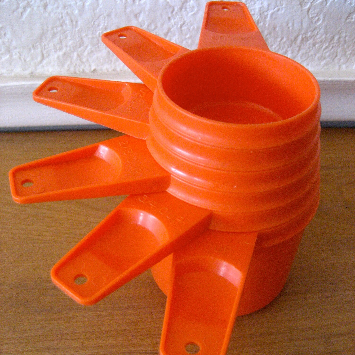 Vintage Tupperware Orange Measuring cups set by nellsvintagehouse