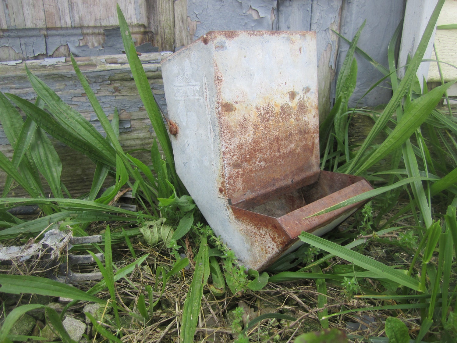 Vintage Galvanized Chicken Feeder by KnickofTime on Etsy