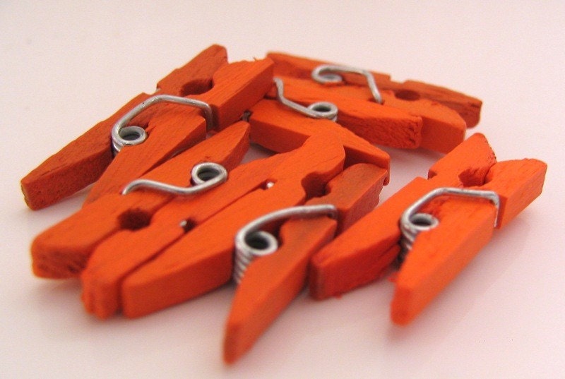 100 Mini Clothespin Orange (25x3mm)