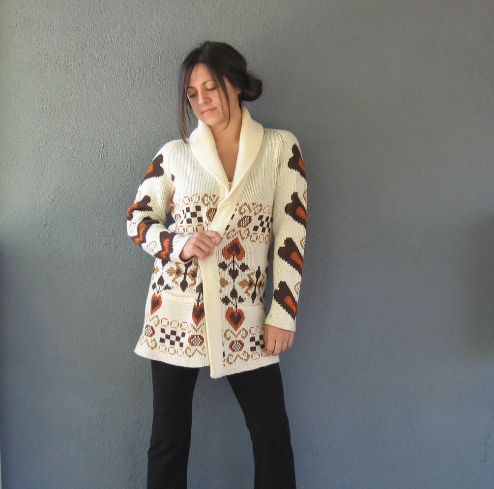 Vintage 1970s Navajo Sweater with Tribal Hearts