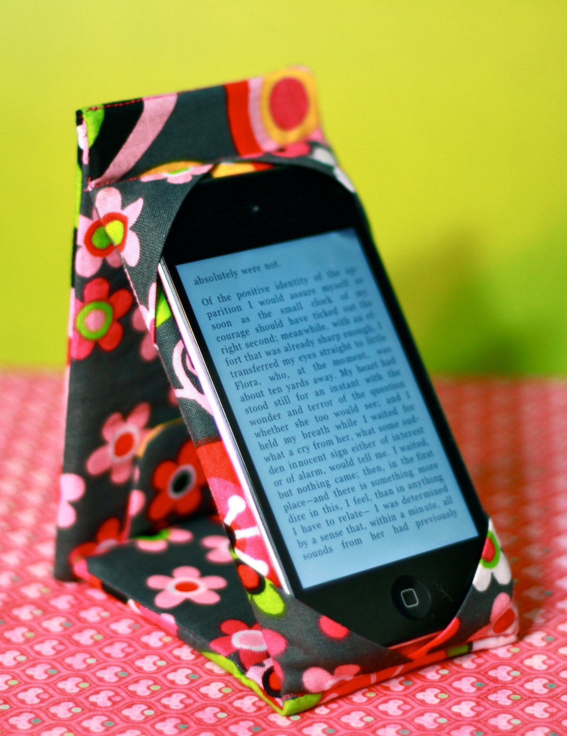 iPod Touch / iPhone Case Stand PATTERN to be an AUTHORIZED SELLER