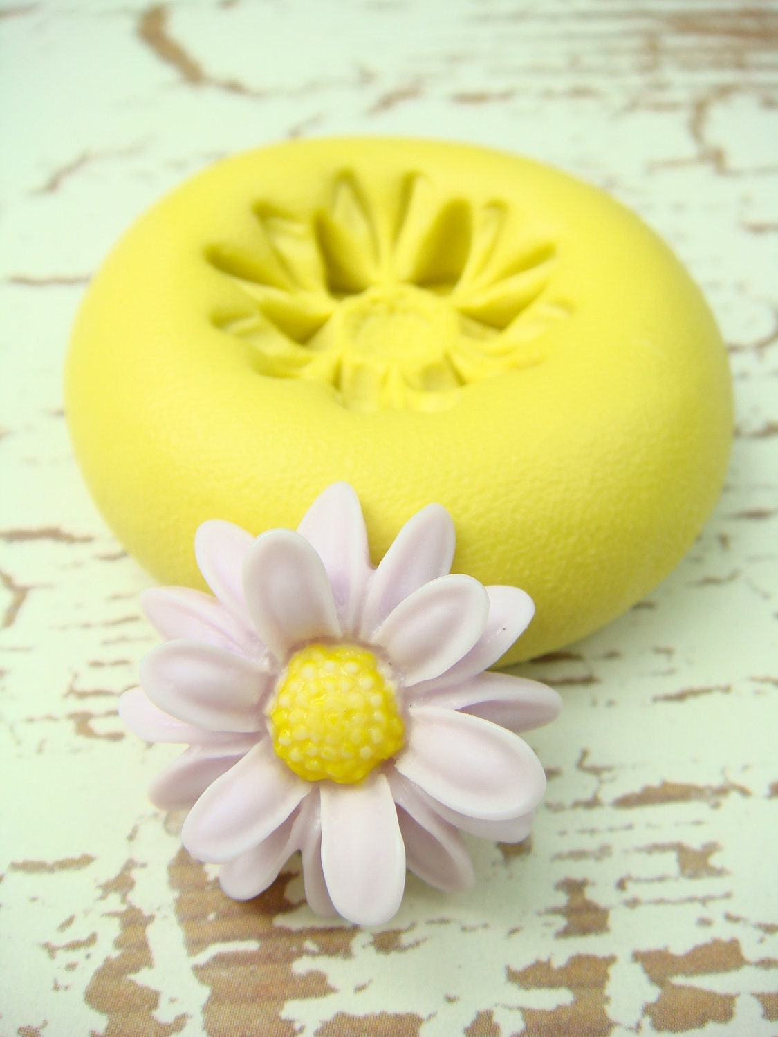 Raised Petals Daisy - Flexible Silicone Mold - Jewelry Mold, Polymer Clay Mold, Resin Mold, Craft Mold, PMC Mold