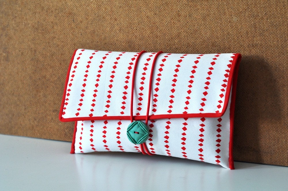 JAPAN EARTHQUAKE RELIEF // Fabric Button Clutch - Red Diamond Print