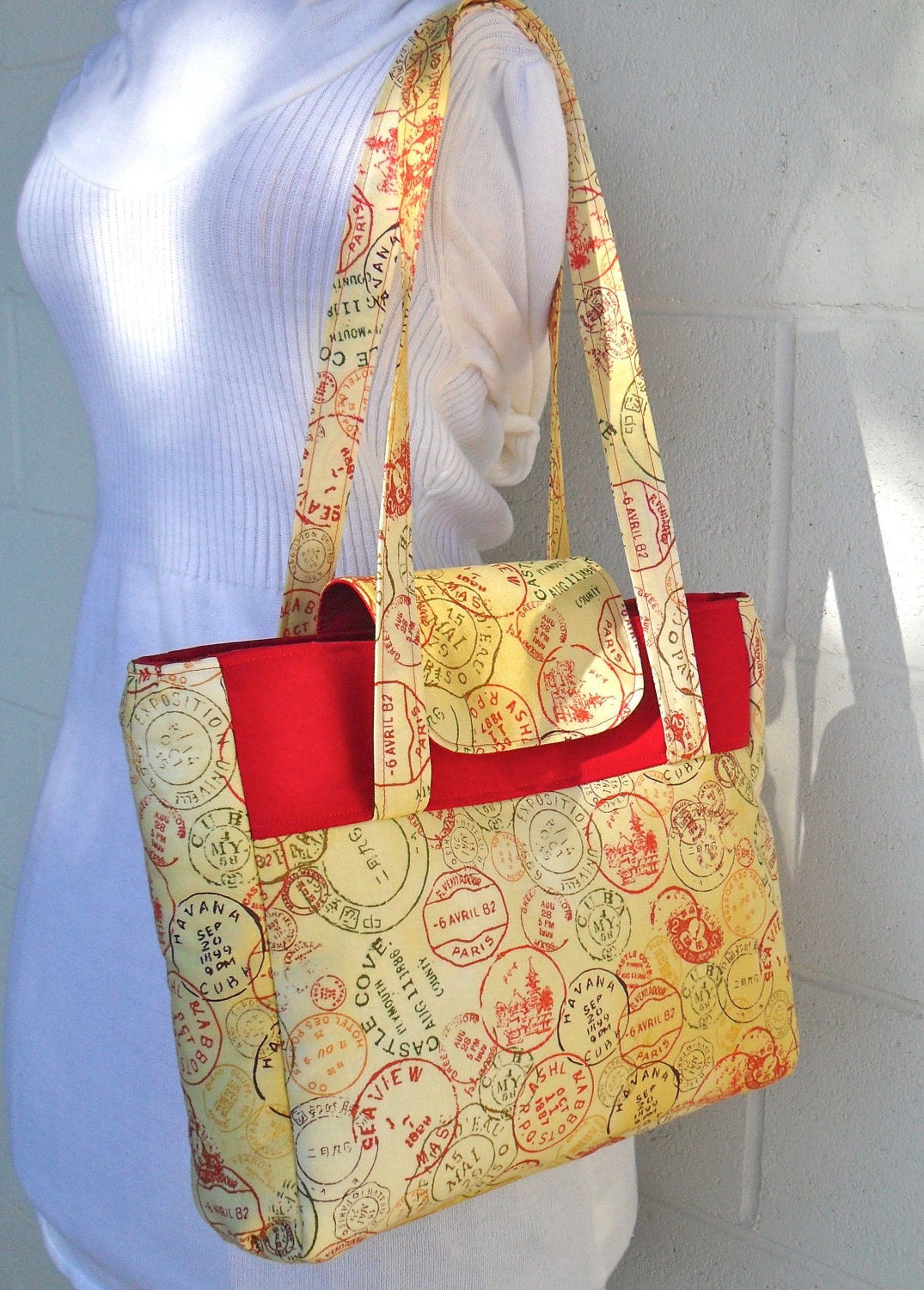 Red and Postmarks Traveler's Day Bag