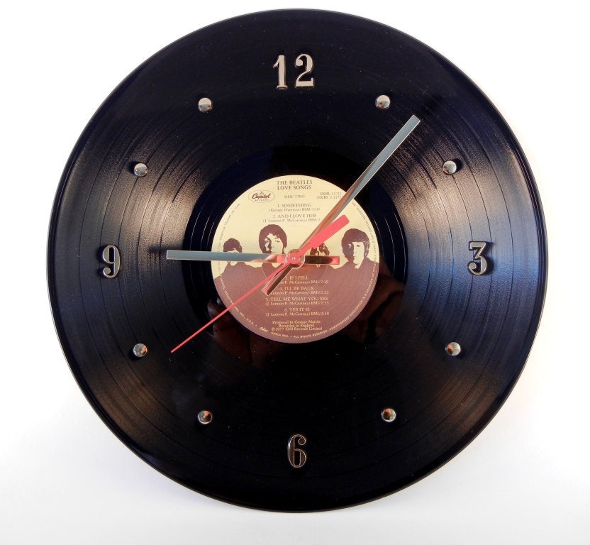 THE BEATLES Vinyl Record Wall Clock (Love Songs)