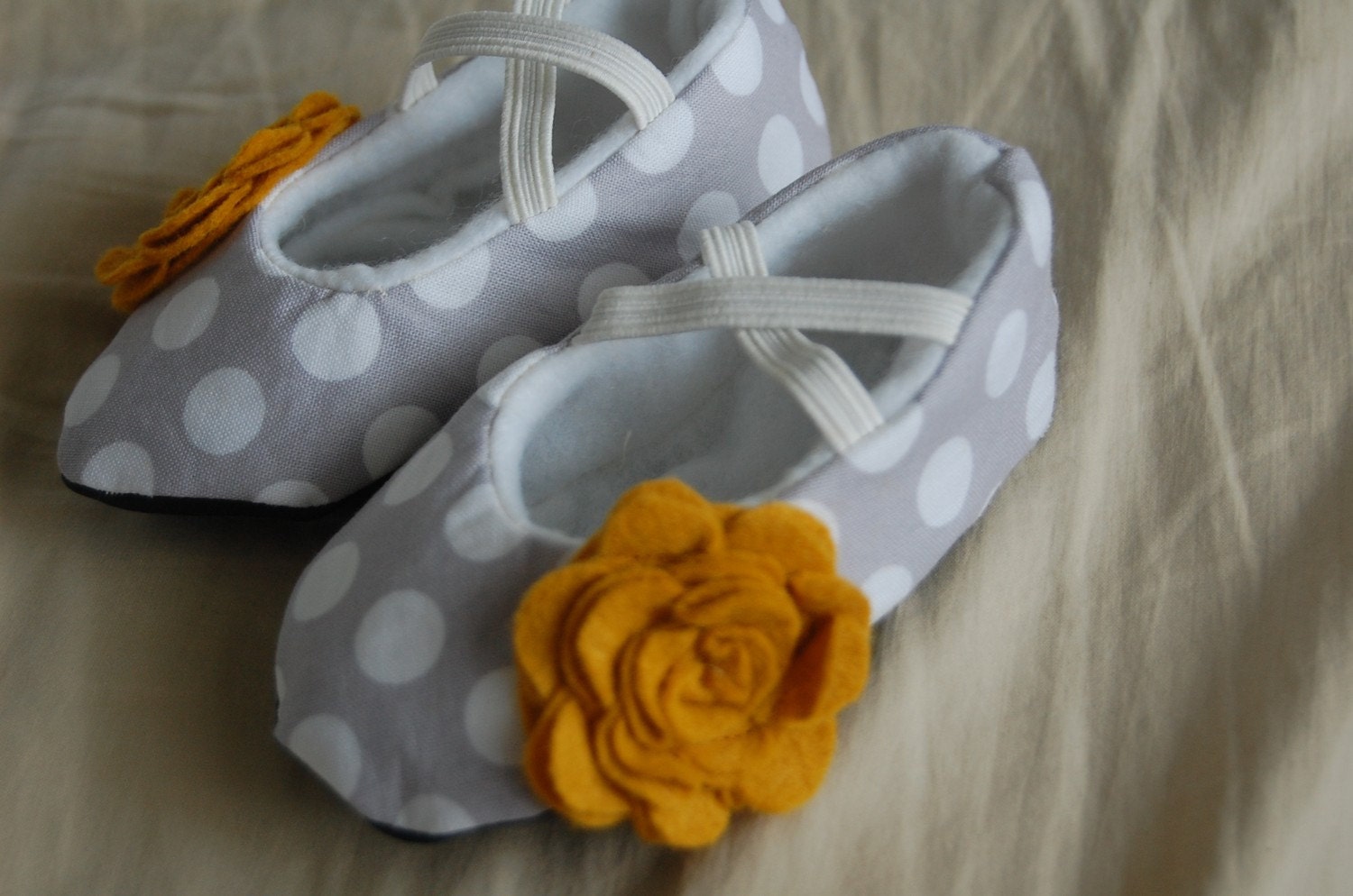Baby Girl Shoes in Gray/White Polkadot Cotton and Mustard Yellow Felt Flower