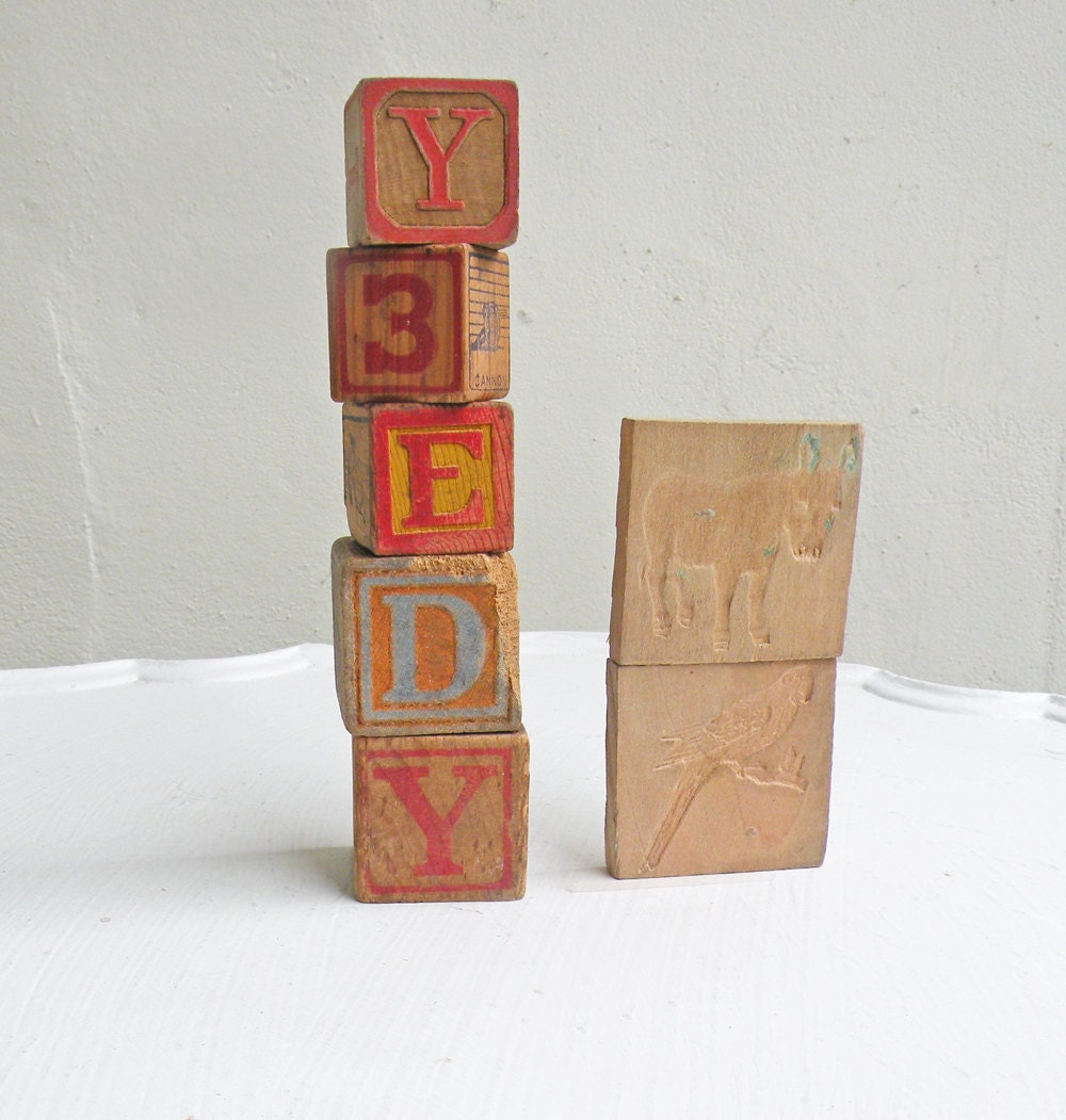 Seven Vintage Wood Toy Blocks Letter Number Animals Pictures Primary Colors Red Brown Rustic Primitive Chippy Aged