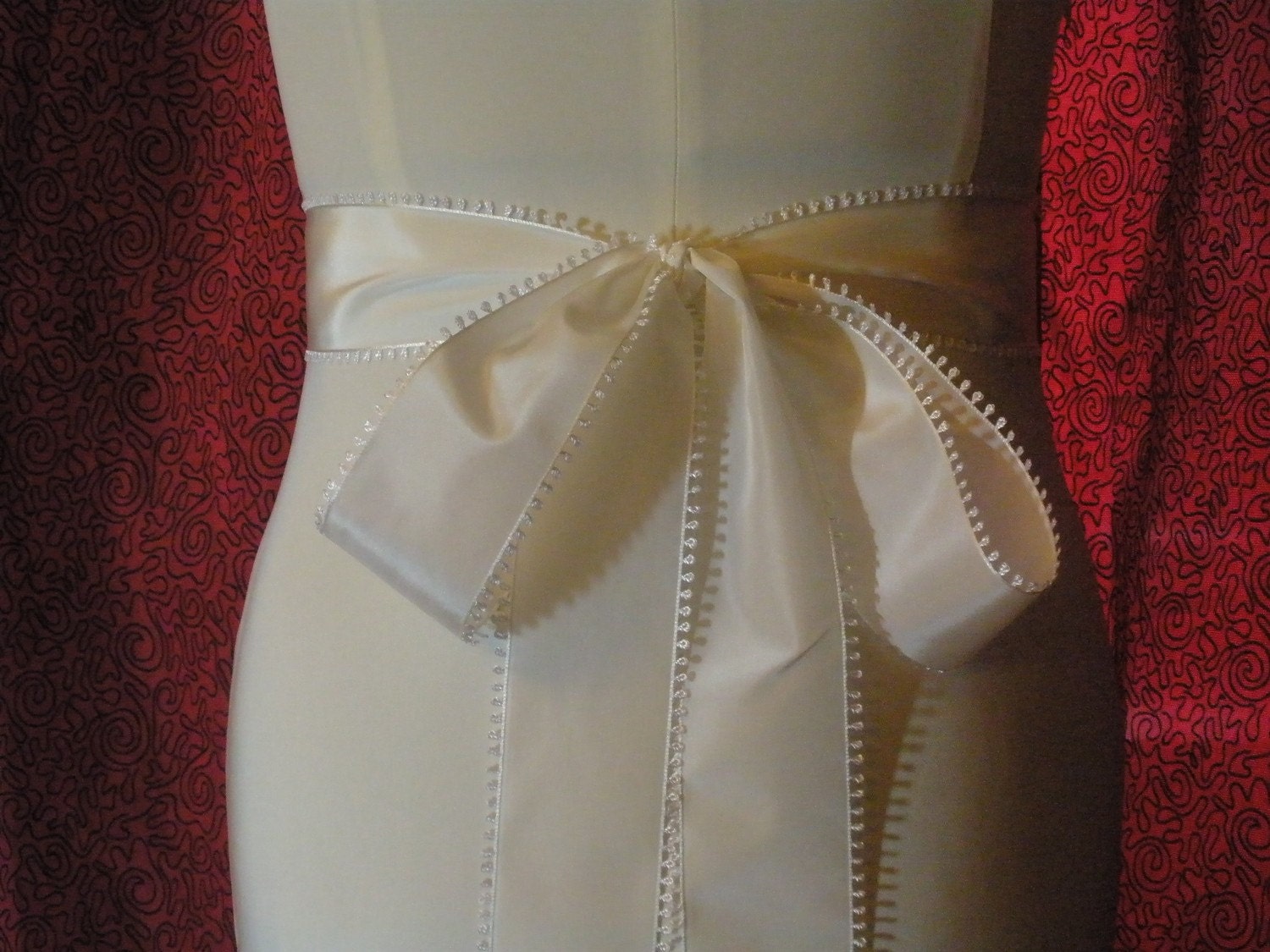 Vintage Ivory Tafetta Picot-Edged  Ribbon Sash