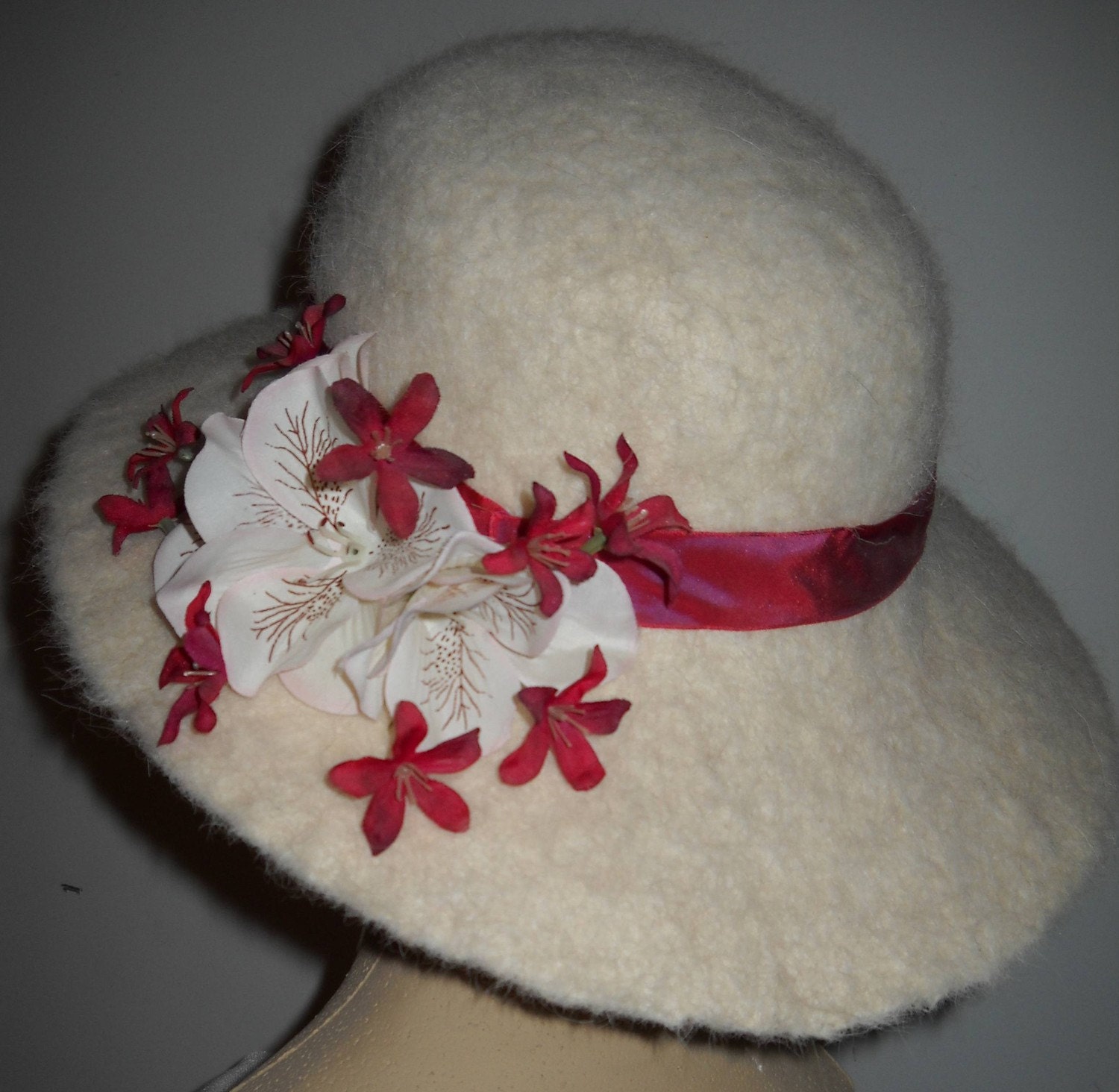 Azalea's Alpaca Off White Hand Felted Flanged Brim Hat with Flowers and Ribbon Band