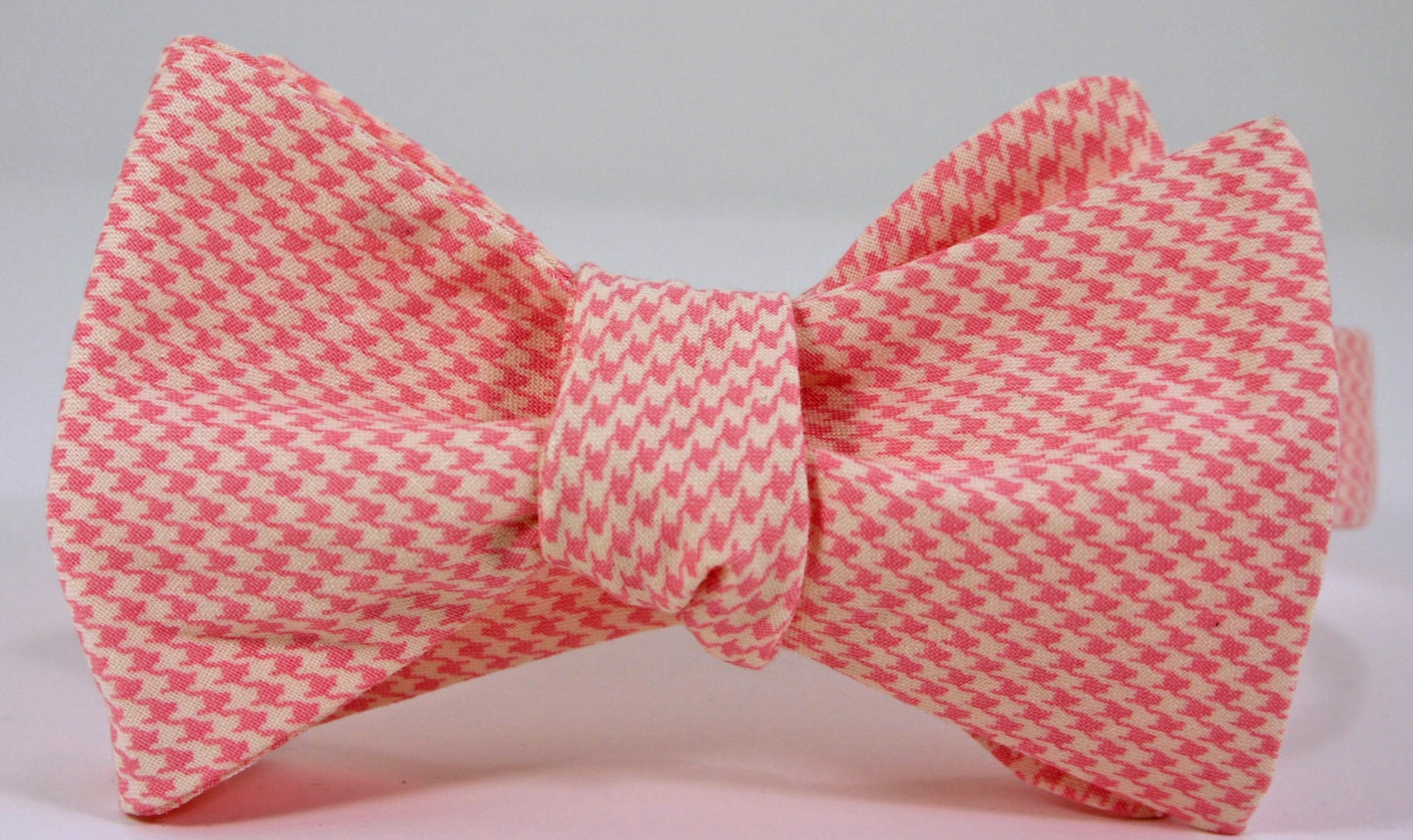 Coral Houndstooth Bow Tie