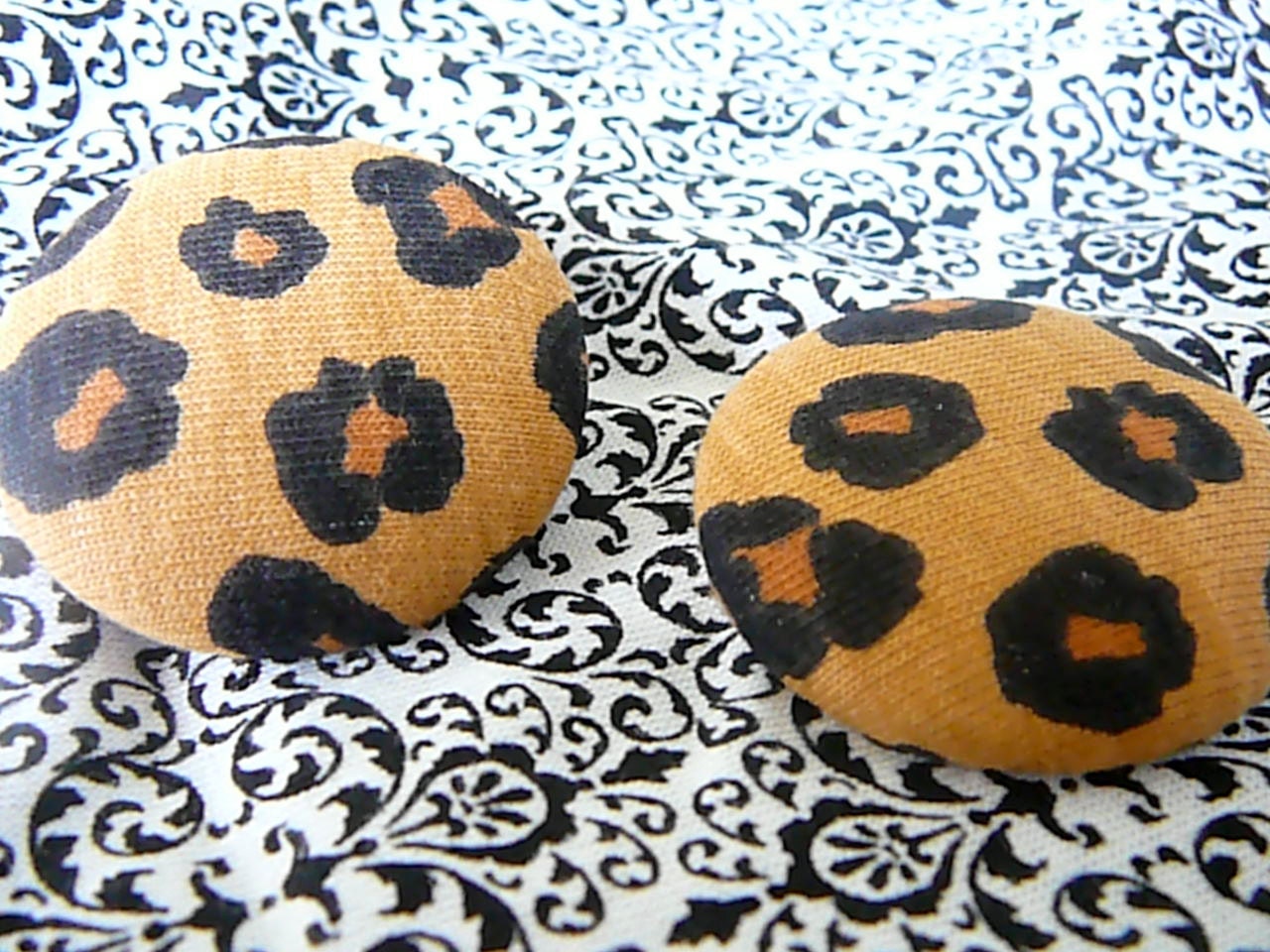 Cheetah Print - Button Earrings