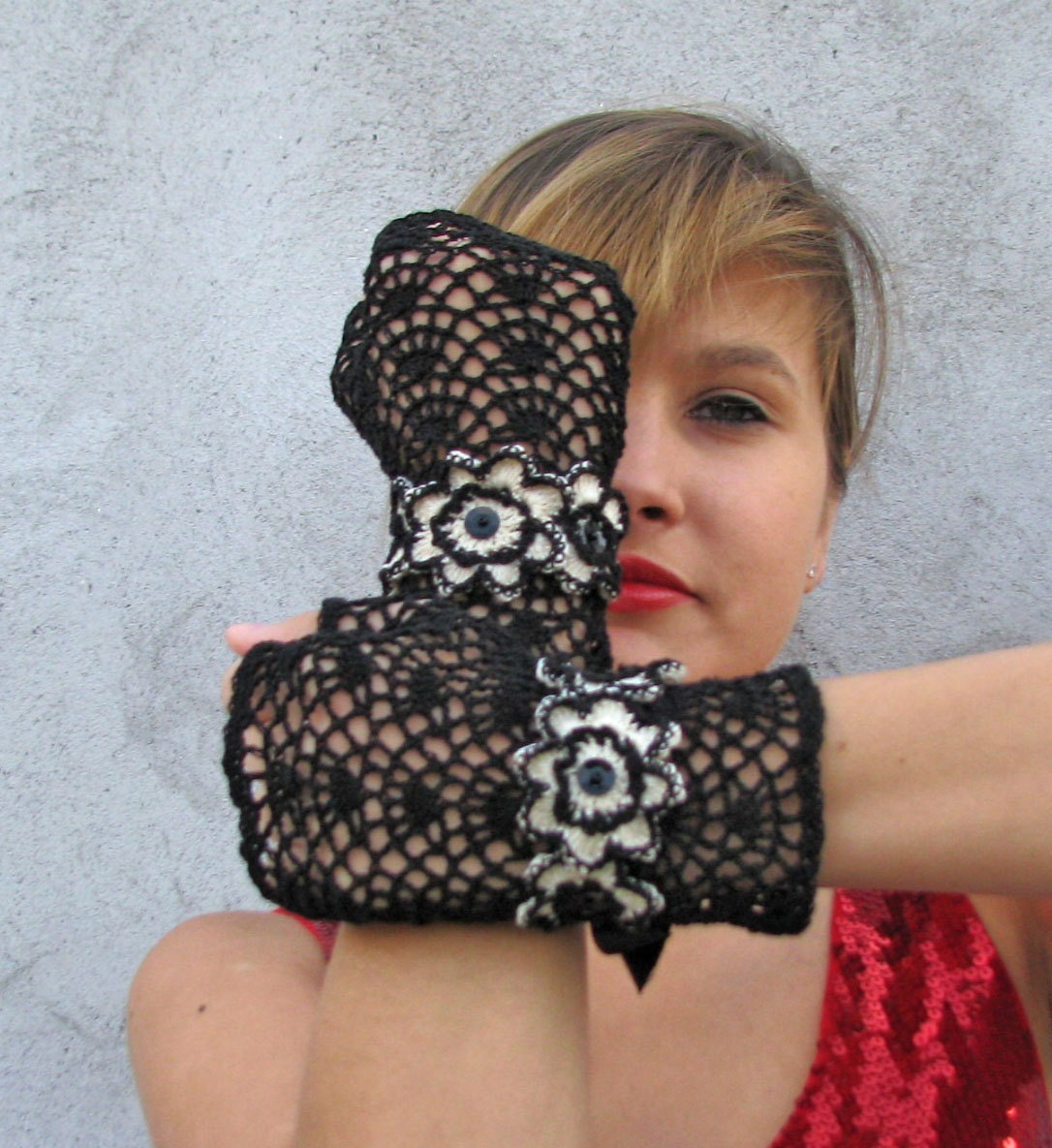 Gloves Mittens  Women Accessories short elegant BLACK with IVORY crochet flowers fingerless gloves