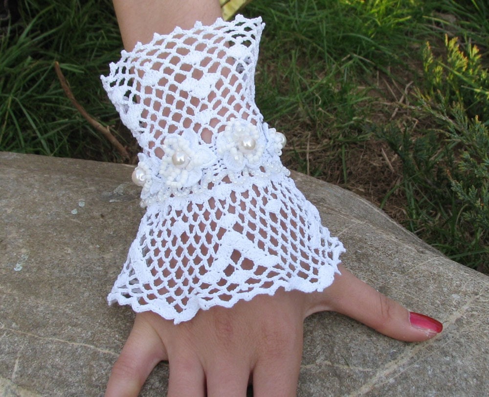 Romantic Ethno Wrist Corsage
