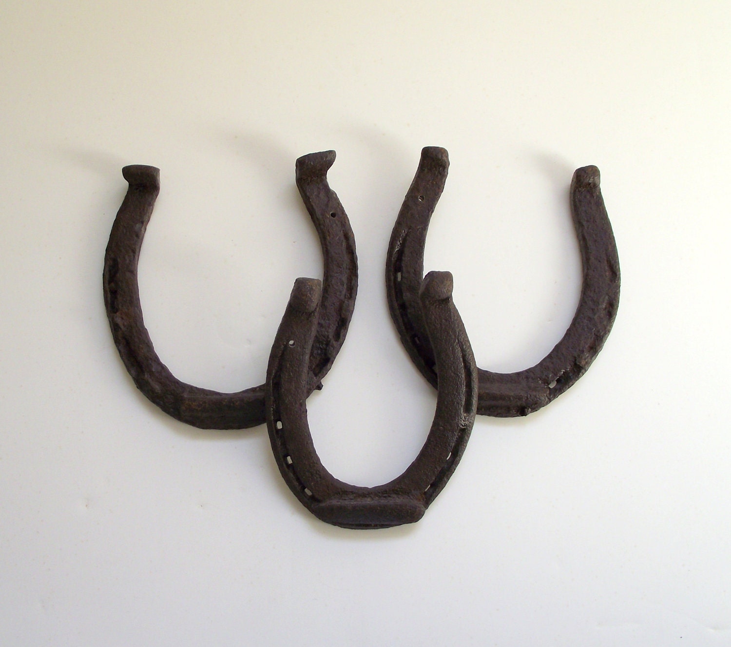 Antique Horseshoes Set of 3 Cast Iron Farmhouse Chic Country Wedding Decor Equine Decor - gazaboo
