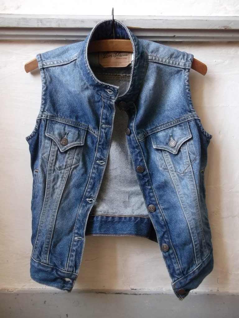 Levi Vest