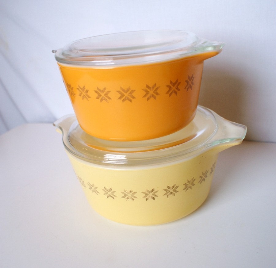 Vintage Orange and Yellow Pyrex Dishes