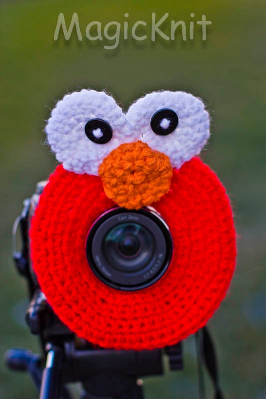 Elmo Lens Buddy, Lens Accesory, Shutter Helper, Smile Generator for Photo Props.