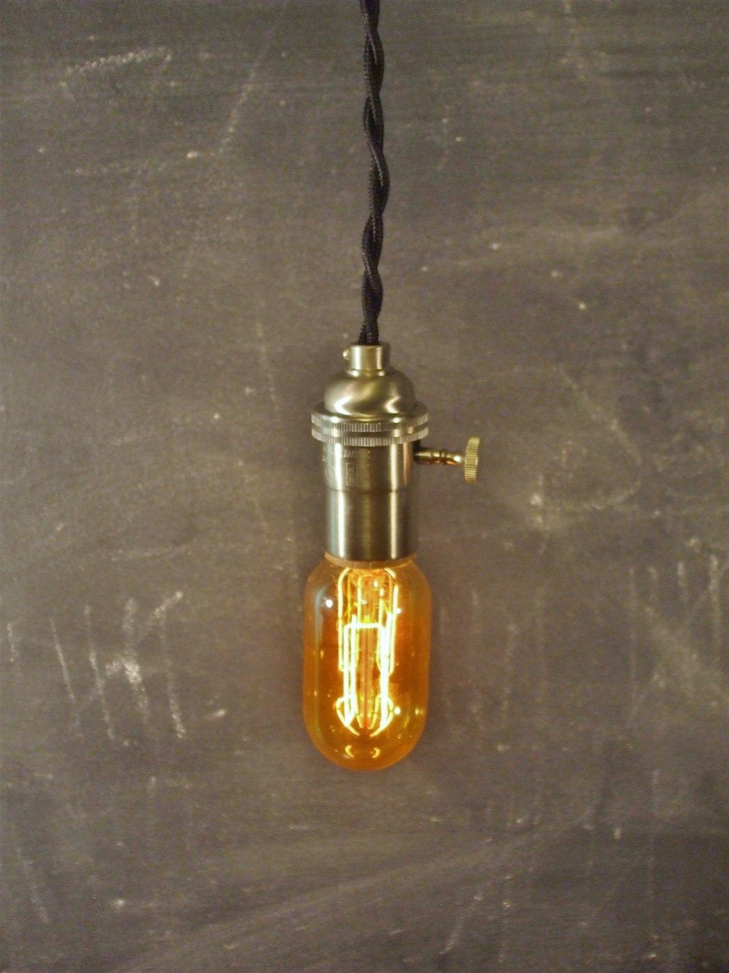 Light+bulb+on+a+cord