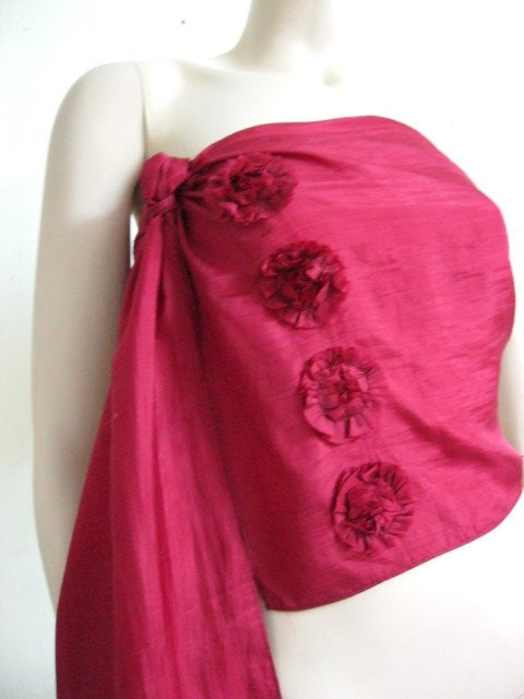 Silk Scarf with beautiful flowers in Red