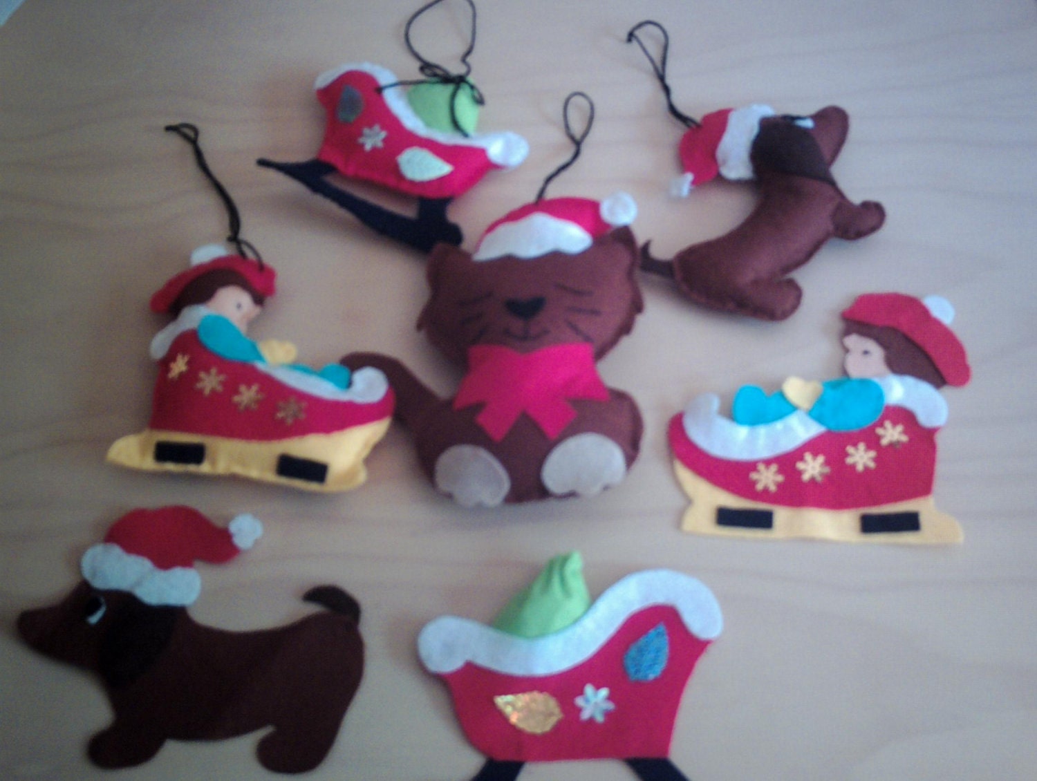 Christmas felt tree decorations and motif s sewing pattern.