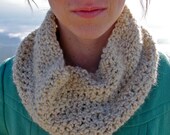 Crochet Cowl in Oatmeal