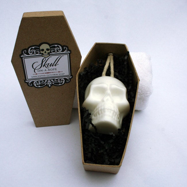 Skull-On-A-Rope - Soap On A Rope Coffin