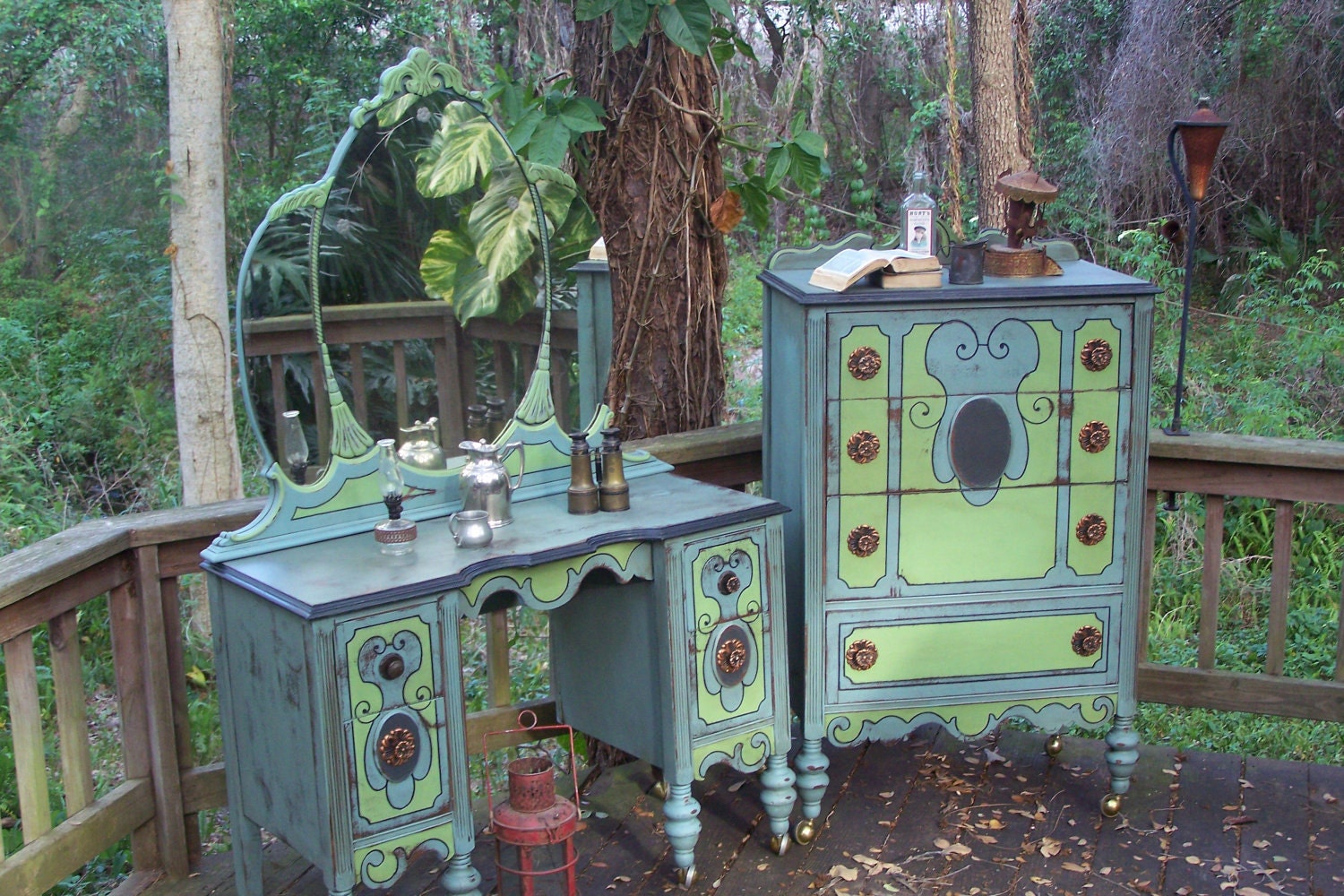 Through the Looking Glass Vanity and Dresser Set