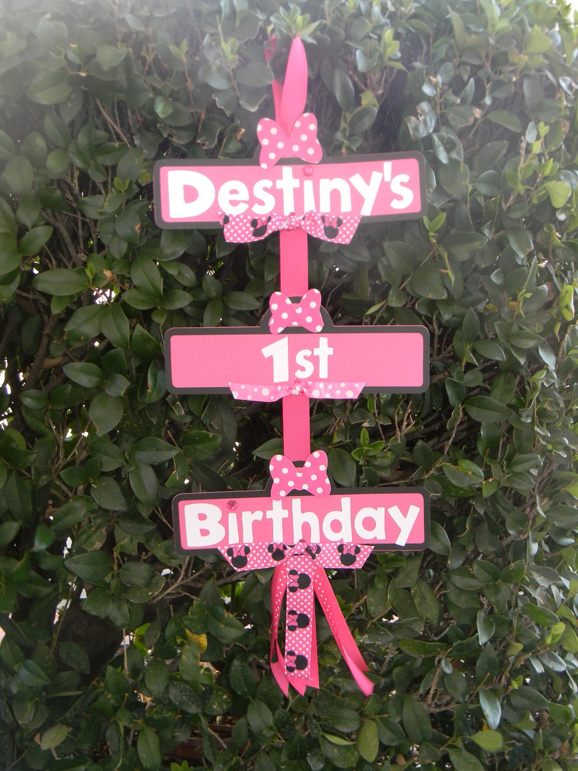 Minnie Mouse Party Sign - Black/Pink/Pink Polka Dots