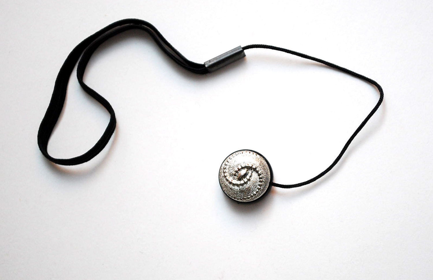 Sassy CAP Strap- Silver Wrap