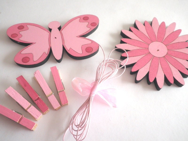 Children's  Artwork display hanger- Flower and butterfly- Pink- kids wall art, pink wall art for girls, baby shower decoration