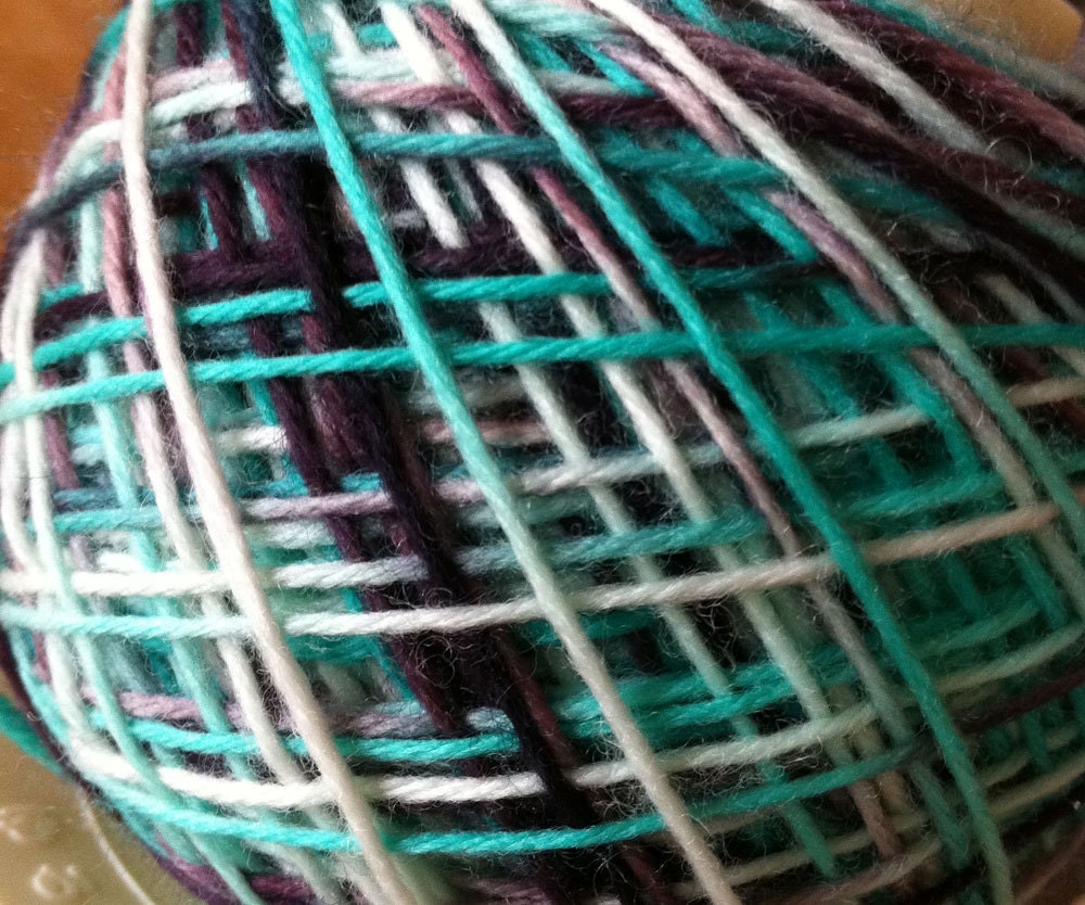 Honeydukes - SW Merino Worsted Yarn - Hand Dyed - 220 yds