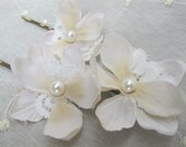 Ivory Hair flower, hair clips, Lace and Pearls, Wedding hair accessories, fairy, hair pins, bobbies, hair barrettes - DELLIA -