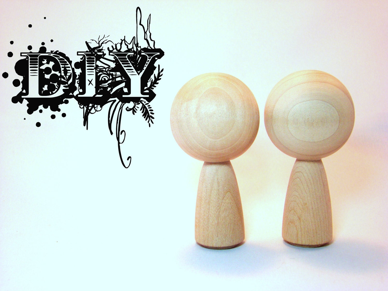 DIY Mini Kokeshi Dolls - 2 Unpainted Kokeshi Dolls