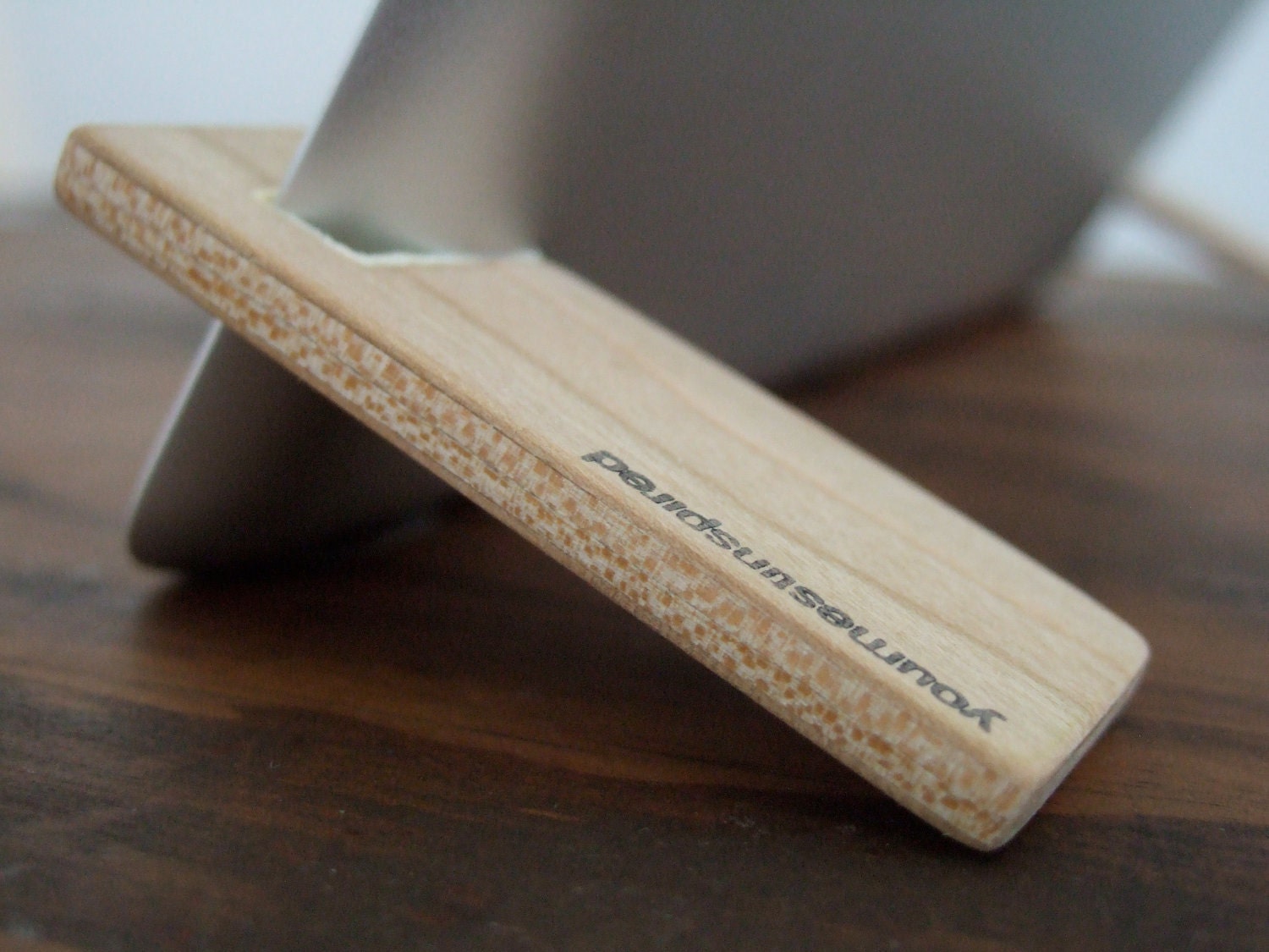 iPad 2 stand. magnetic wood.