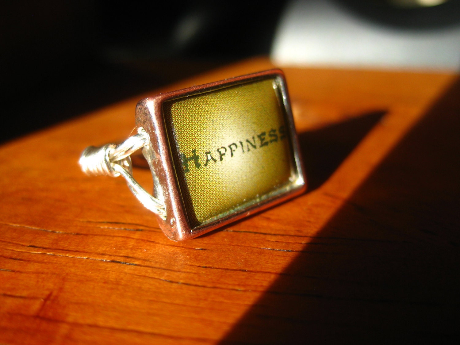HAPPINESS Wire Wrap Ring Olive size 7.5 Silver Wire