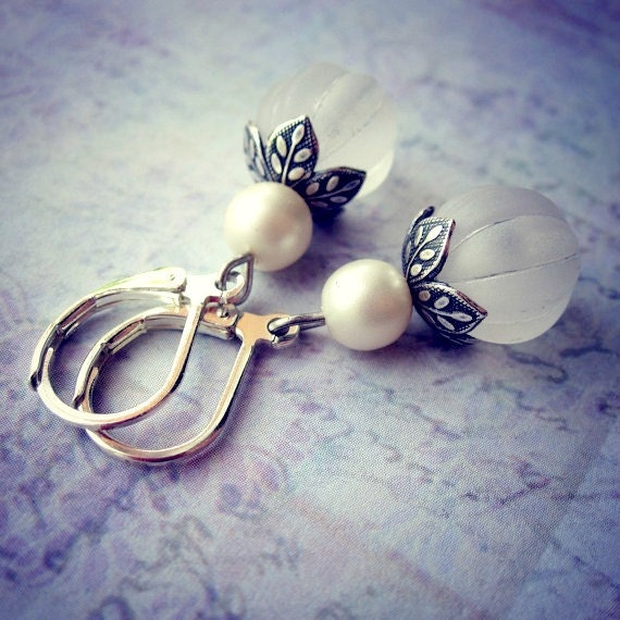 Bridal Earrings - Wedding Jewelry - Bridesmaids Earrings - Silver Lever backs - Romantic Jewelry - Gift Under 30
