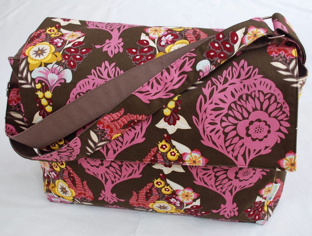Diaper / Lge Messenger / Nappy Bag - Lovesme Lovesmenot with Cocoa Lining