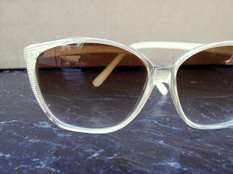 Vintage 1980s White Frame Sunglasses By Blackbirdantiquesnc