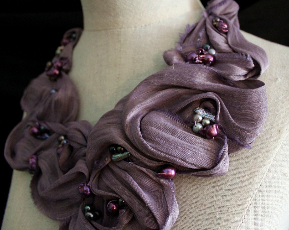 PURPLE PASSION Silk Fabric and Freshwater Pearls Collar Statement Necklace